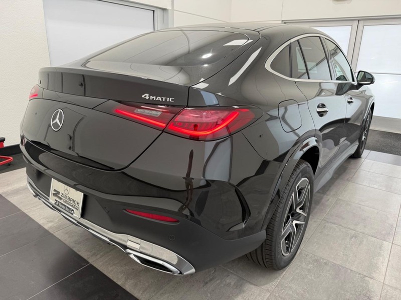 Mercedes-Benz GLC Vehicle Image 2