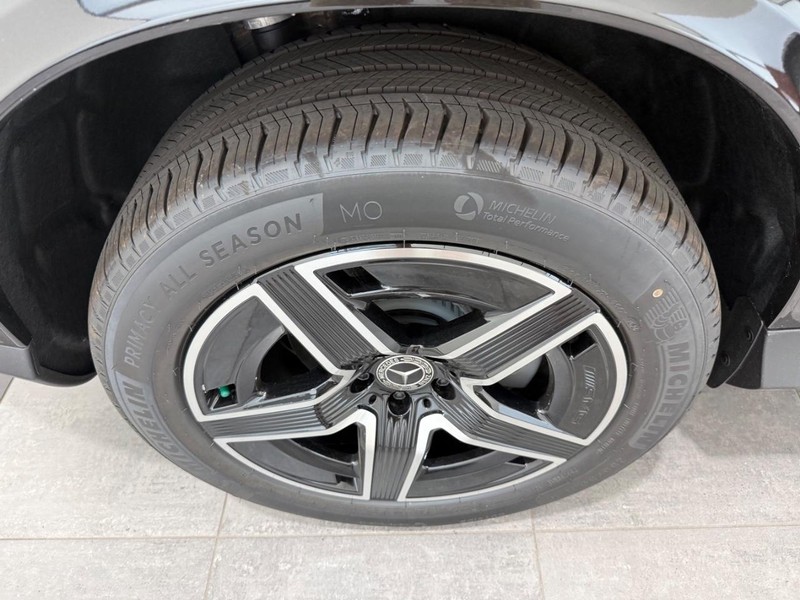 Mercedes-Benz GLC Vehicle Image 3