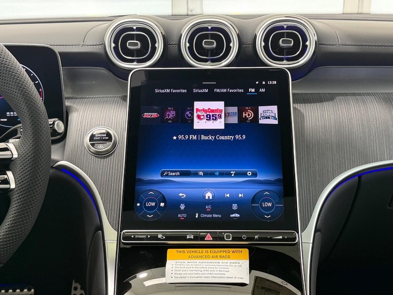 Mercedes-Benz GLC Vehicle Image 7