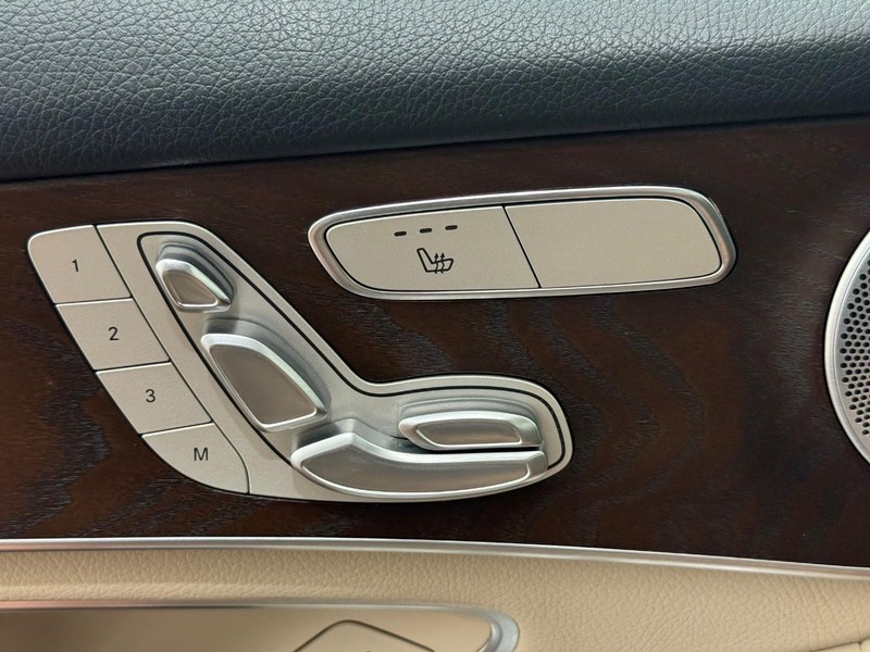 Mercedes-Benz GLC Vehicle Image 13