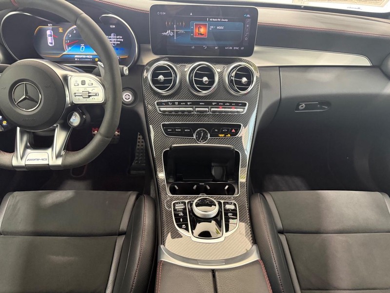 Mercedes-Benz C-Class Vehicle Image 10