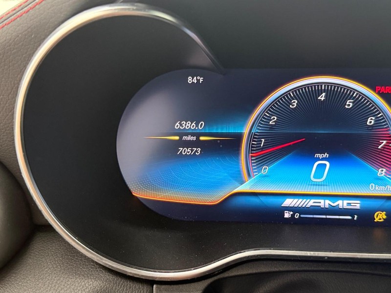Mercedes-Benz C-Class Vehicle Image 17