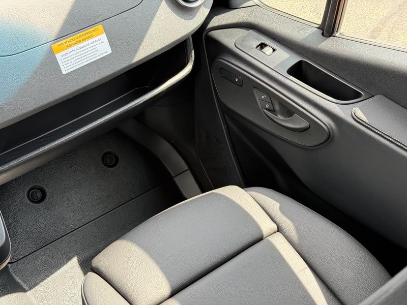 Mercedes-Benz Sprinter Passenger Van Vehicle Image 9