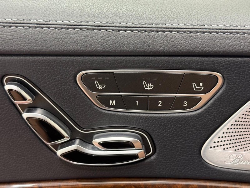 Mercedes-Benz S-Class Vehicle Image 14