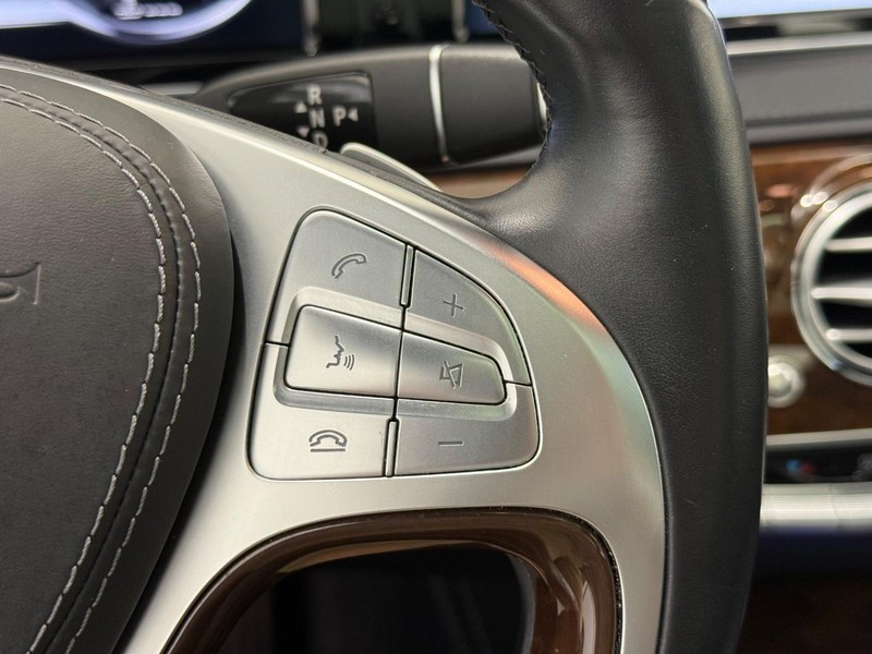 Mercedes-Benz S-Class Vehicle Image 16