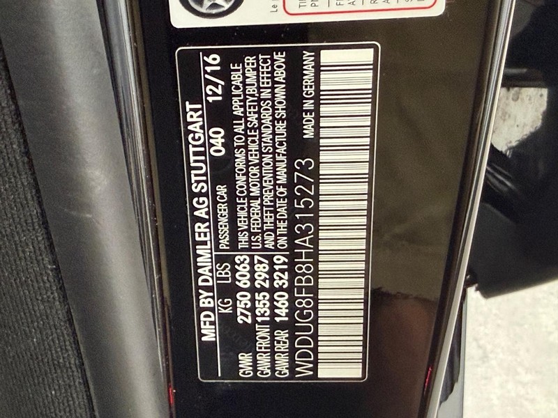 Mercedes-Benz S-Class Vehicle Image 22