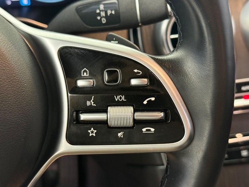 Mercedes-Benz GLC Vehicle Image 15