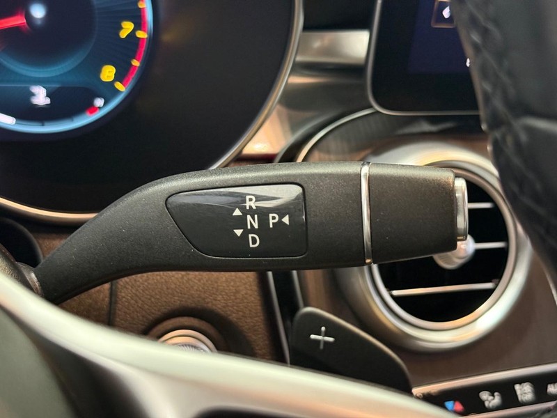 Mercedes-Benz GLC Vehicle Image 16
