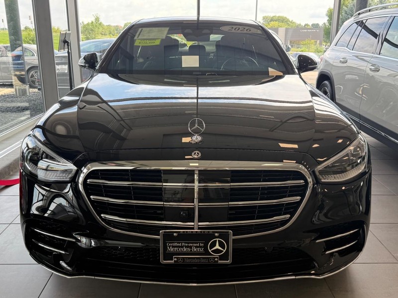 Mercedes-Benz S-Class Vehicle Image 6