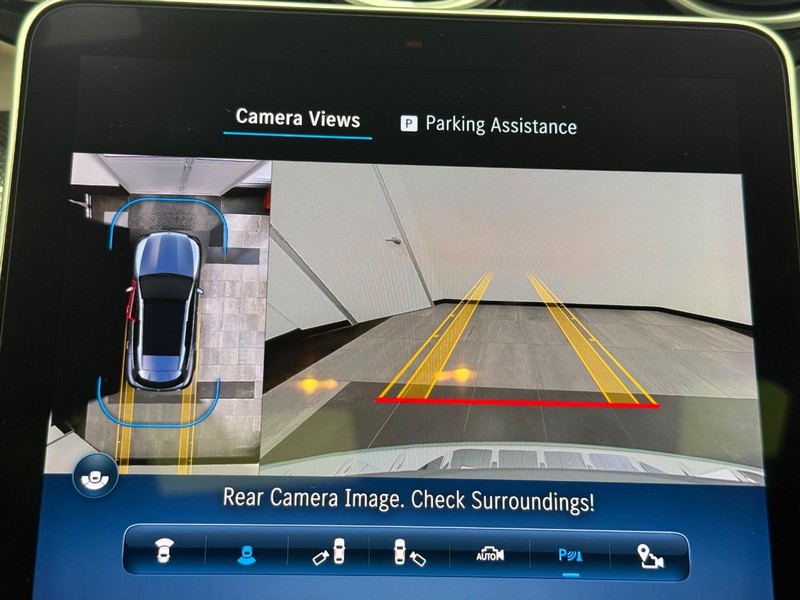 Mercedes-Benz GLC Vehicle Image 17