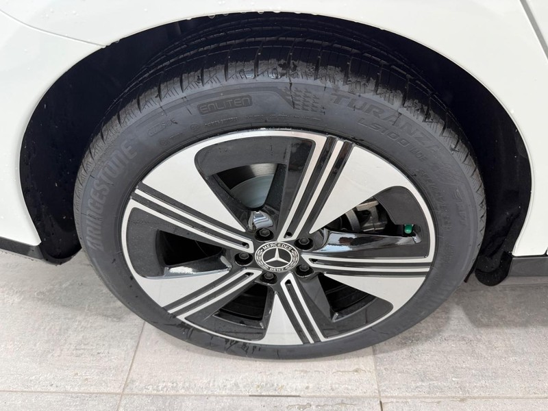 Mercedes-Benz CLA Vehicle Image 3