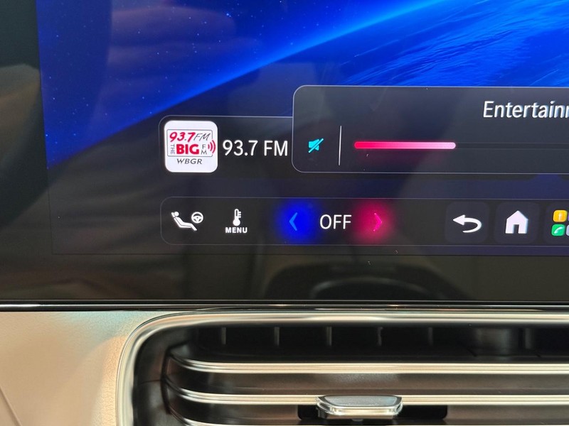 Mercedes-Benz CLA Vehicle Image 14