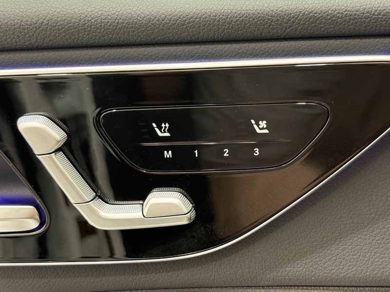 Mercedes-Benz GLC Vehicle Image 10
