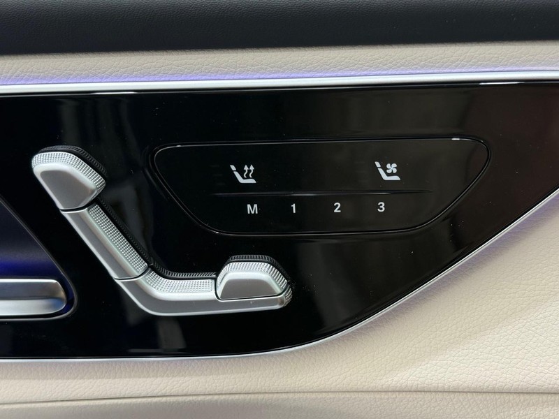 Mercedes-Benz GLC Vehicle Image 10