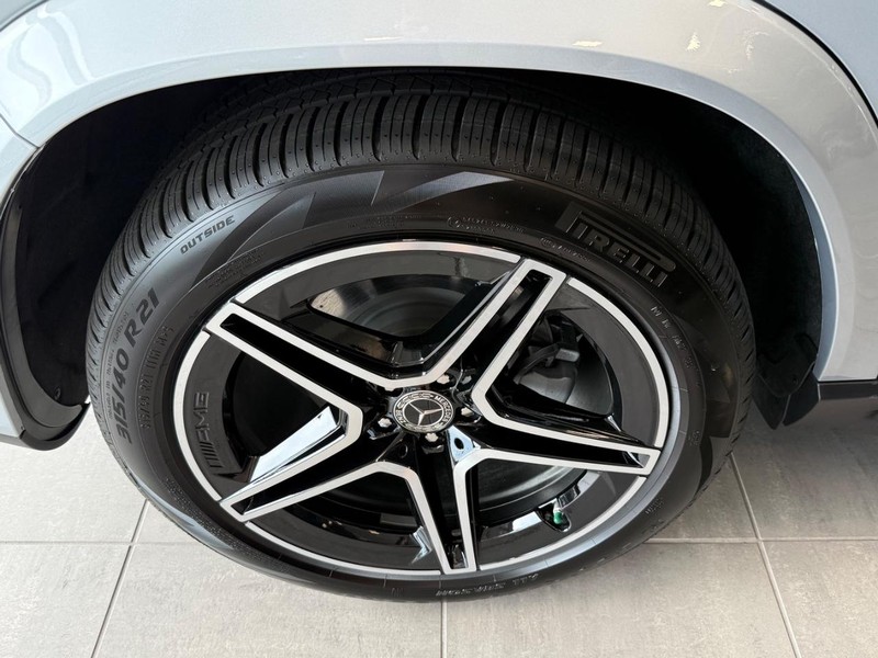 Mercedes-Benz GLS Vehicle Image 3