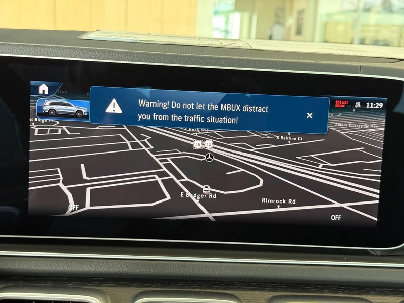 Mercedes-Benz GLS Vehicle Image 13
