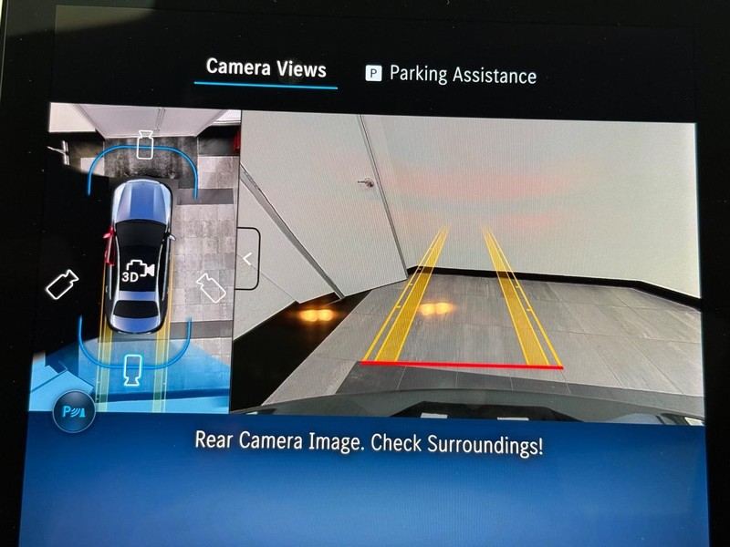 Mercedes-Benz C-Class Vehicle Image 14