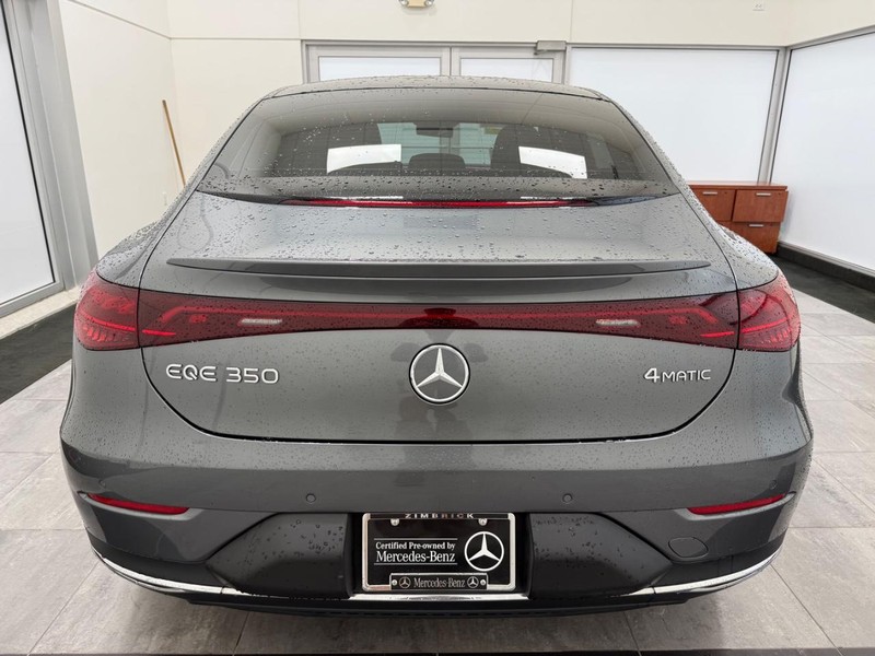 Mercedes-Benz EQE Vehicle Full-screen Gallery Image 03