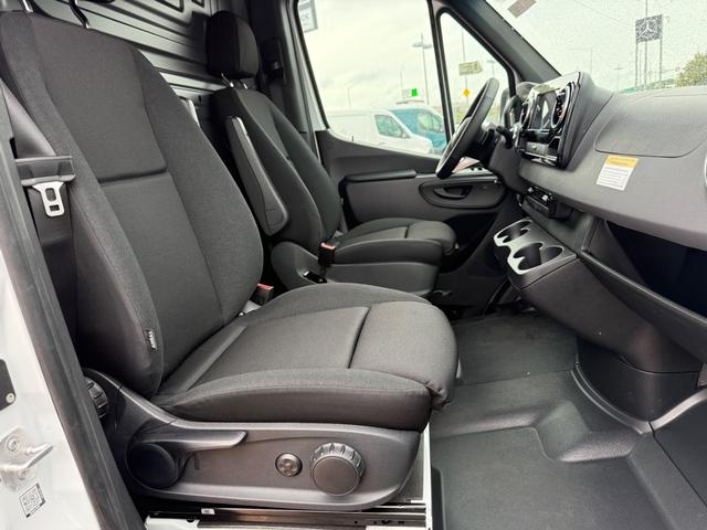 Mercedes-Benz Sprinter Van Vehicle Image 13