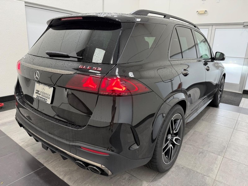 Mercedes-Benz GLE Vehicle Image 2