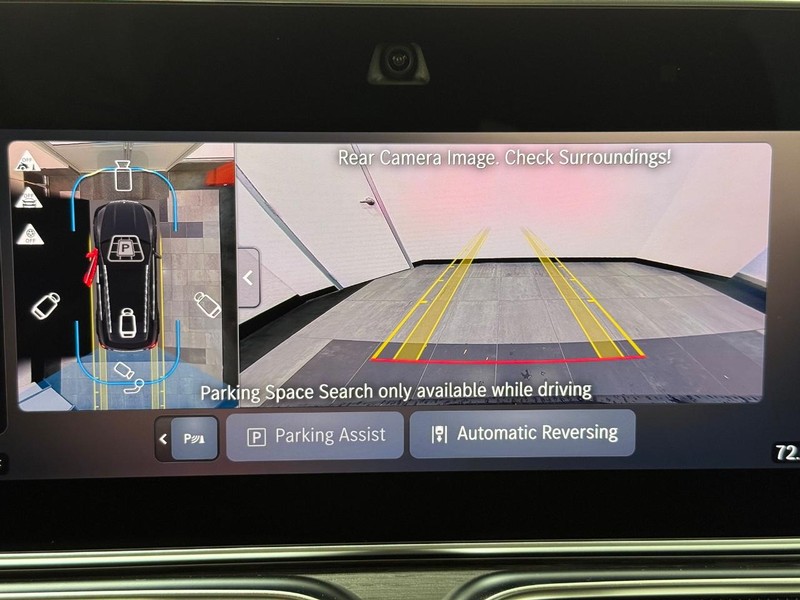 Mercedes-Benz GLE Vehicle Image 14