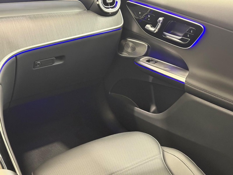 Mercedes-Benz GLC Vehicle Image 26