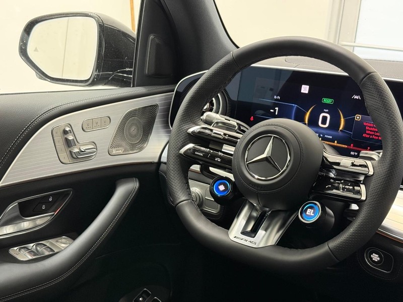 Mercedes-Benz GLE Vehicle Image 8