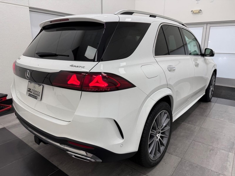 Mercedes-Benz GLE Vehicle Image 3