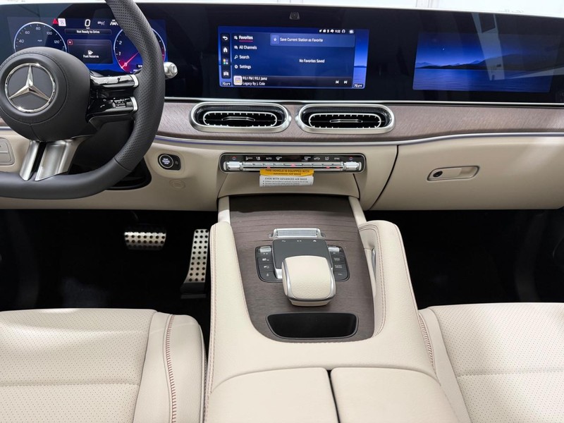Mercedes-Benz GLE Vehicle Image 5
