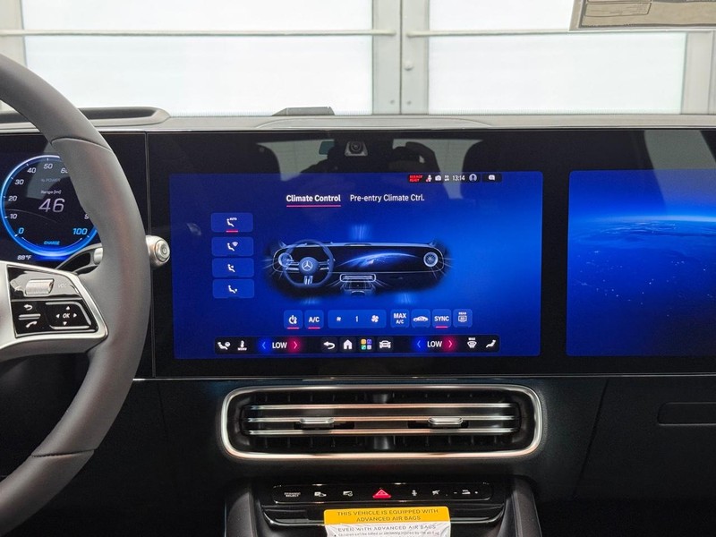Mercedes-Benz CLA Vehicle Image 7