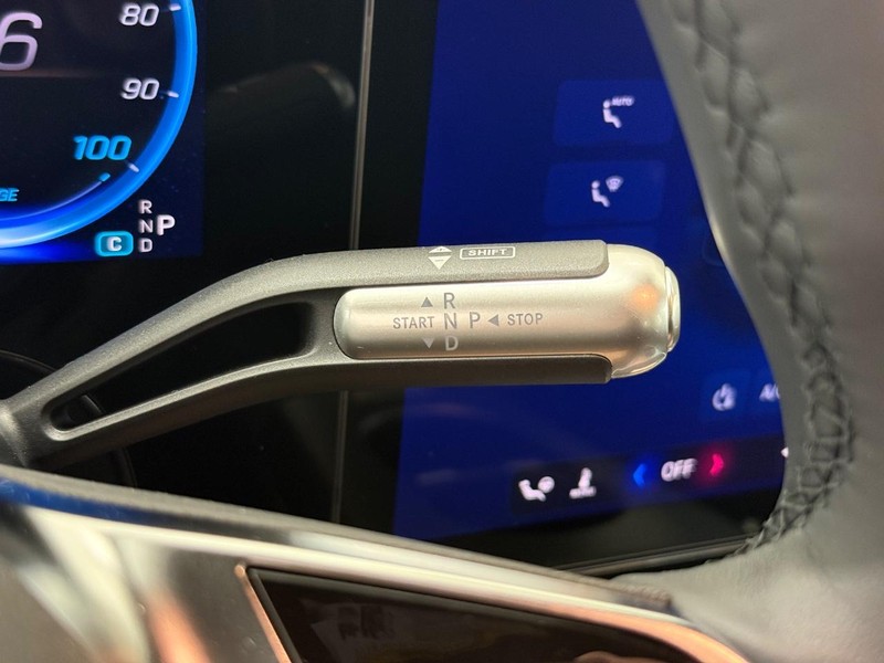 Mercedes-Benz CLA Vehicle Image 12