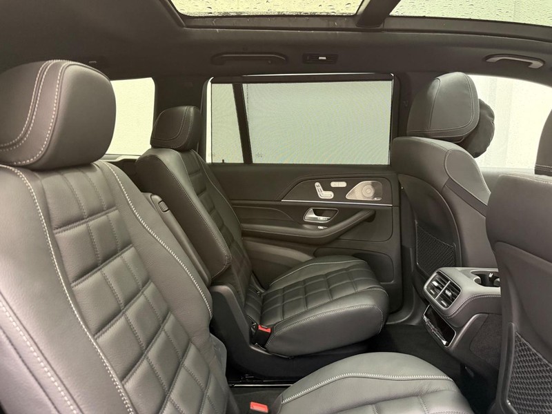Mercedes-Benz GLS Vehicle Image 5