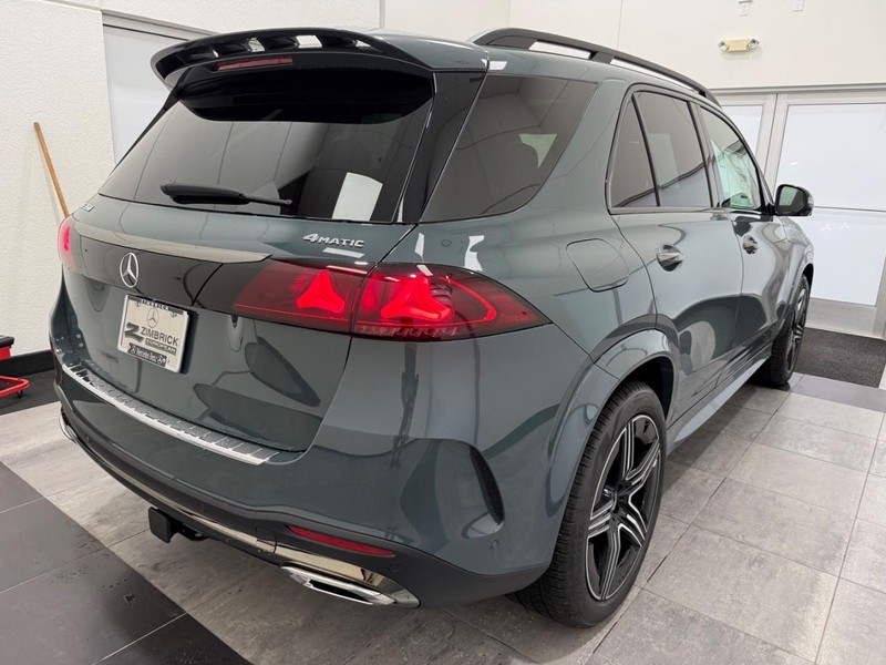 Mercedes-Benz GLE Vehicle Image 2