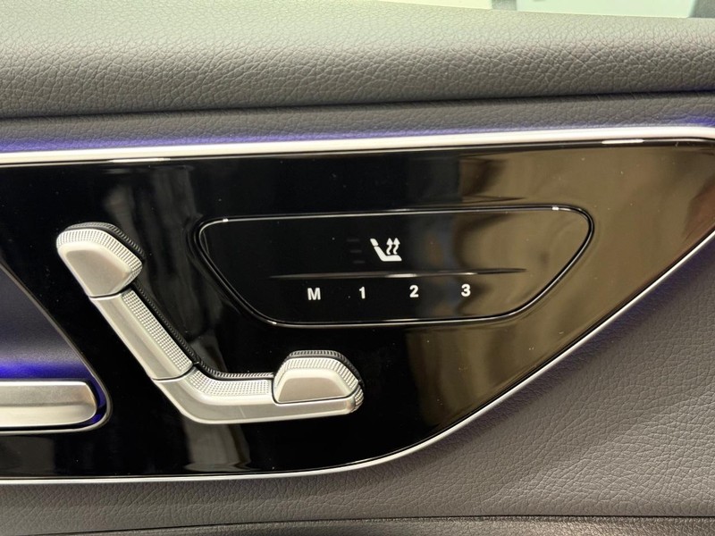 Mercedes-Benz GLC Vehicle Image 10