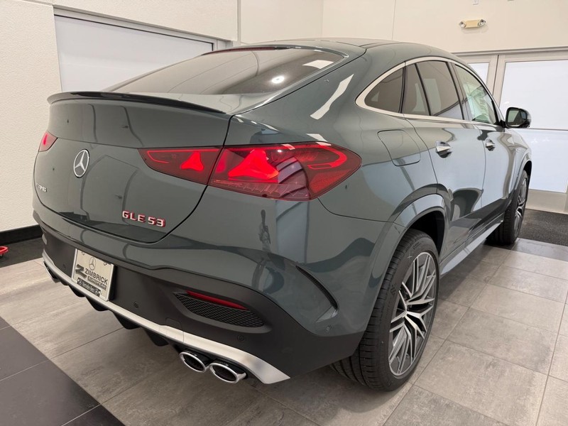 Mercedes-Benz GLE Vehicle Image 2