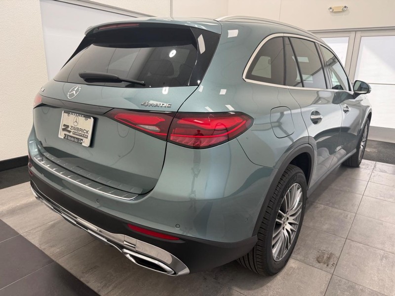 Mercedes-Benz GLC Vehicle Image 2