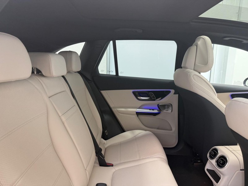 Mercedes-Benz GLC Vehicle Image 5