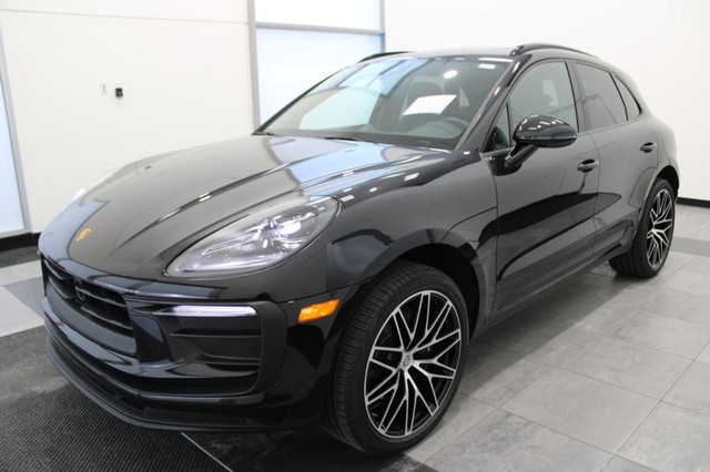 more details - porsche macan