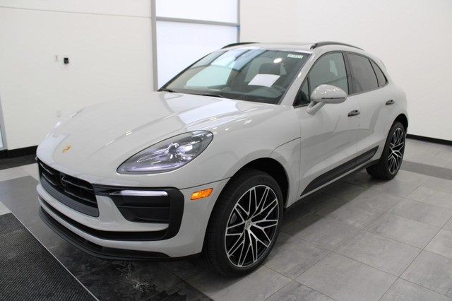 more details - porsche macan