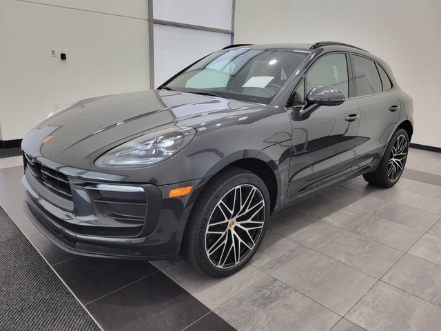 more details - porsche macan