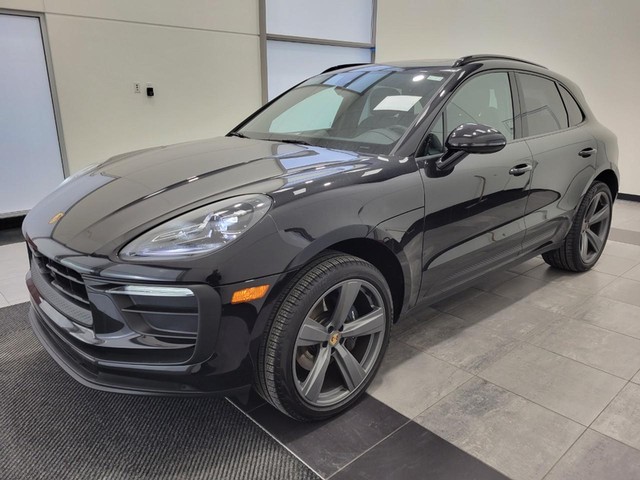 more details - porsche macan