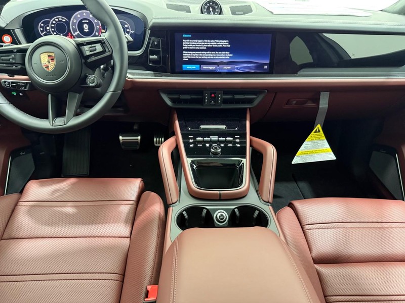 Porsche Cayenne Vehicle Full-screen Gallery Image 14