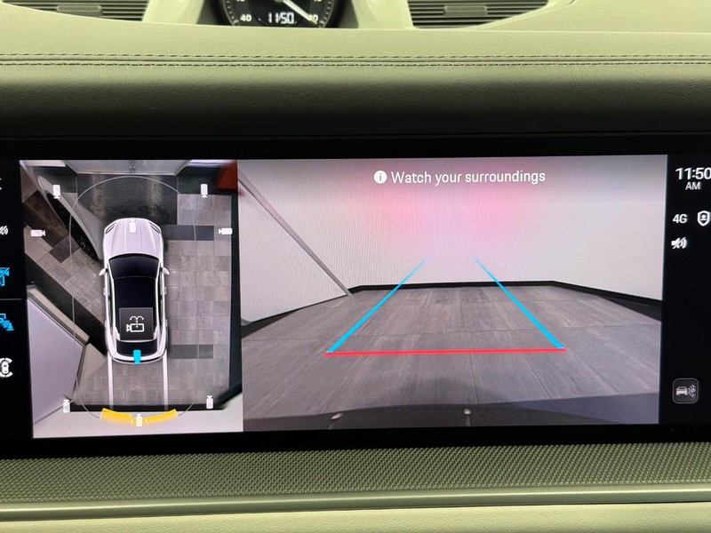 Porsche Cayenne Vehicle Full-screen Gallery Image 22