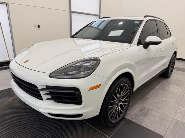 more details - porsche cayenne