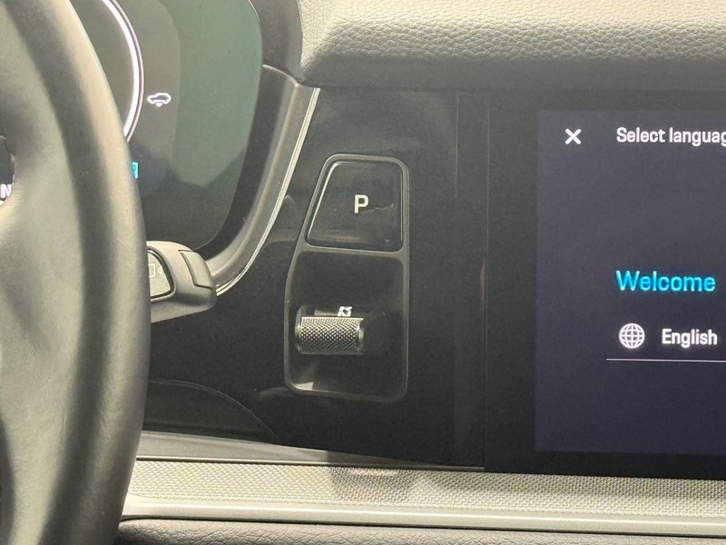 Porsche Cayenne Vehicle Full-screen Gallery Image 17