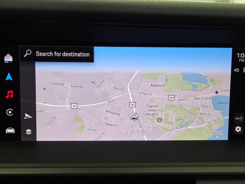 Porsche 911 Vehicle Full-screen Gallery Image 22