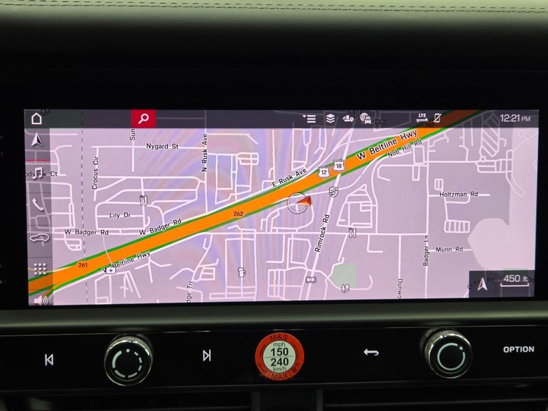 Porsche Macan Vehicle Full-screen Gallery Image 23