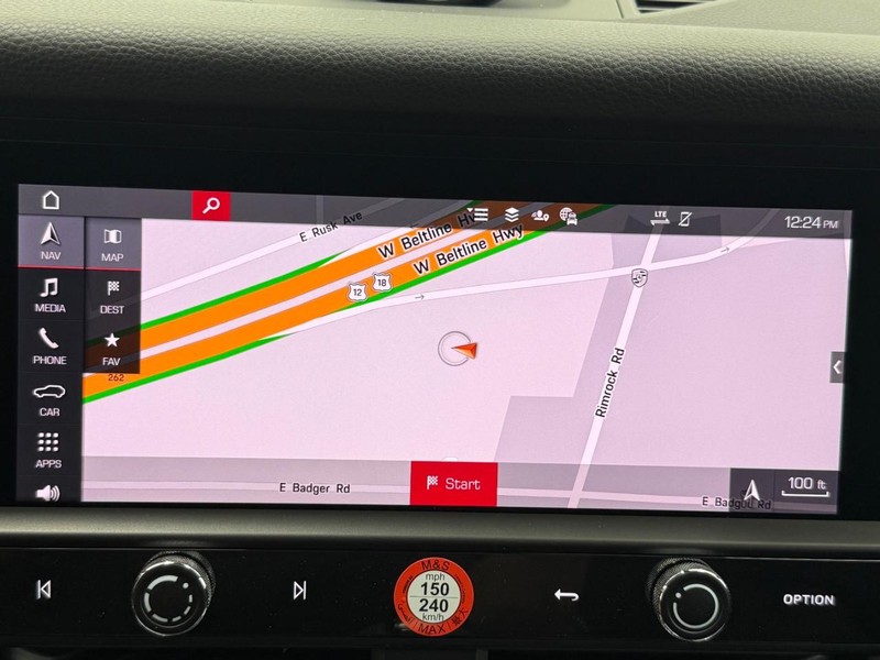 Porsche Macan Vehicle Full-screen Gallery Image 25