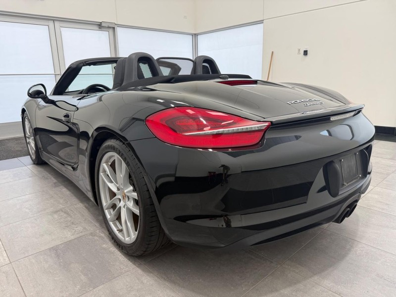 Porsche Boxster Vehicle Full-screen Gallery Image 03