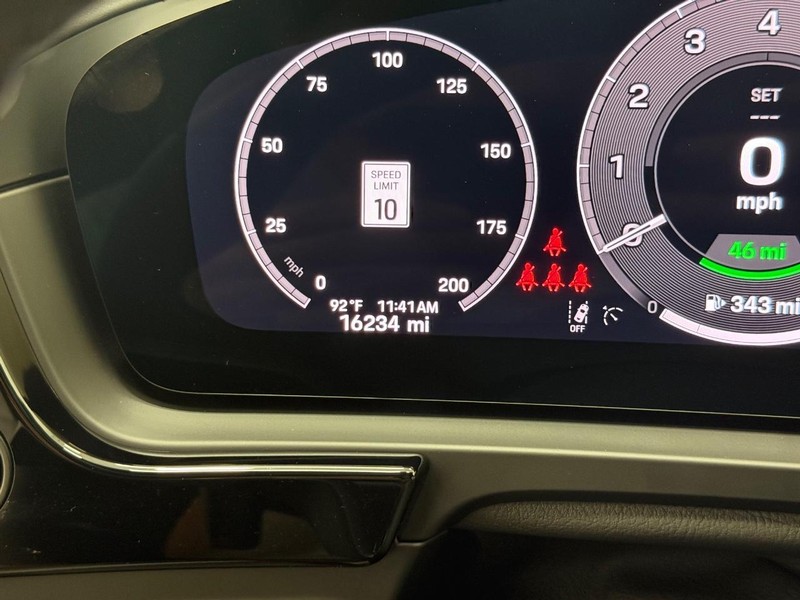 Porsche Cayenne Vehicle Full-screen Gallery Image 21
